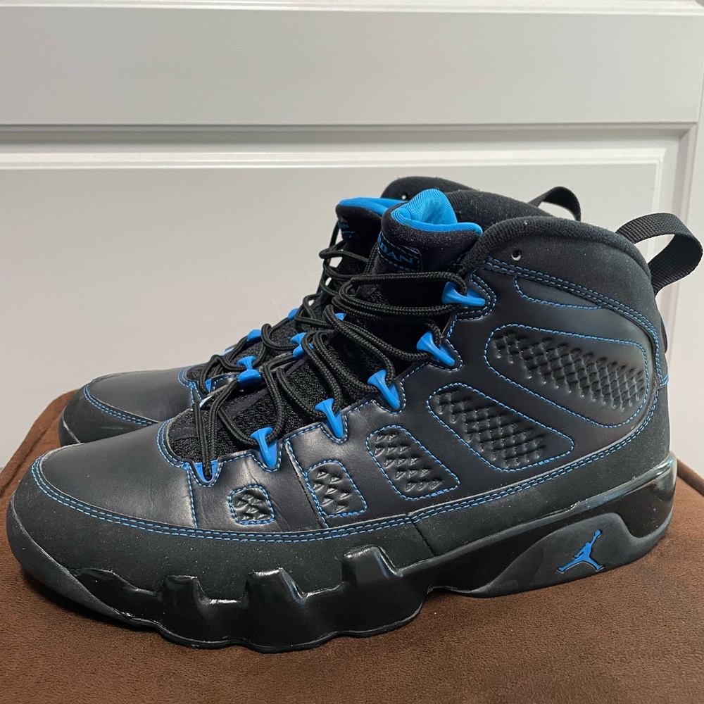 Jordan 9 Black Bottom sz 10.5
